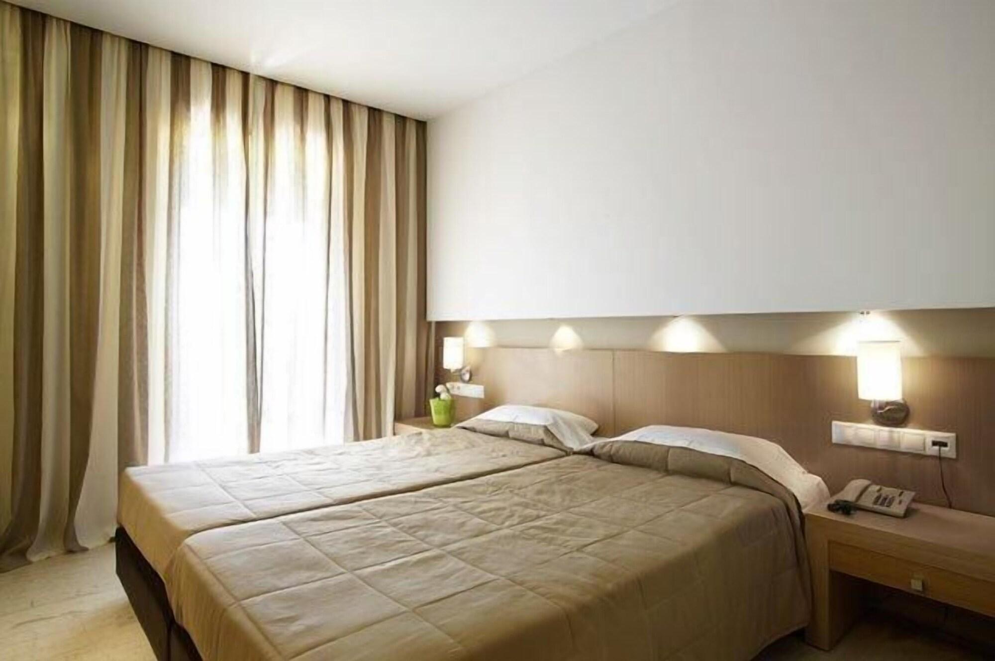 Astoria Hotel Troulos Buitenkant foto